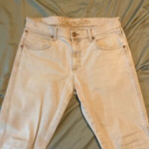 Wrangler Retro khaki/tan jeans. 34 inch waist 32 inch inseam